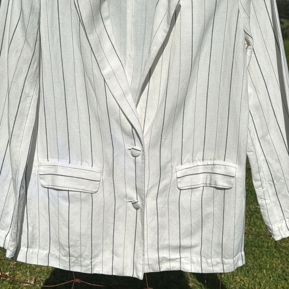 Forever 21 Striped Linen Blazzer Costal Small - Picture 2 of 5